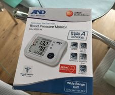 Blood pressure monitor