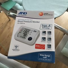 Blood pressure monitor