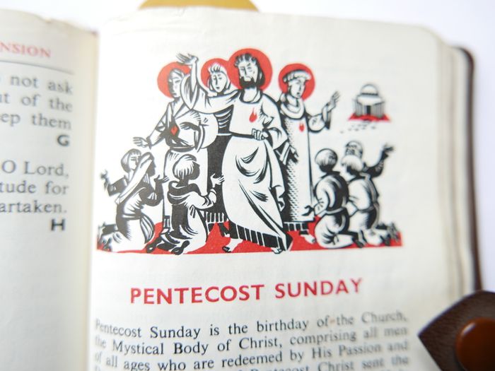 Vintage Saint John's Sunday Missal