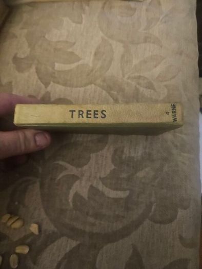 The Observer's Book Of Trees. Minature 1968 Hardback In Good Condition.  See Photos For Same.