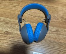 JLab JLab Jbuddies Studio 2 Over-Ear Wireless + Wired Kids Headphone