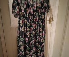 Yours London curve Plus Size Black Floral Print Maxi Smock Dress.