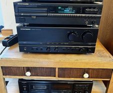 Marantz CD-42 CD player with the famous Philips SAA7350GP dac chip paired with an NPC SM5840FP filter