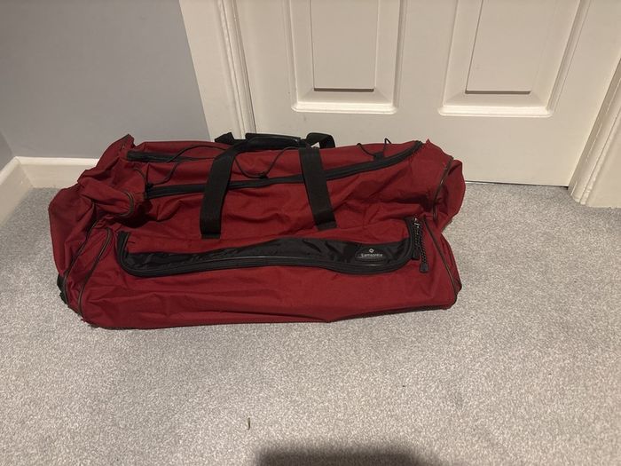 Samsonite travel bag/ suitcase