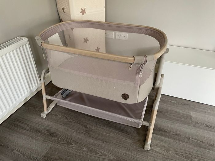 baby next to me iora air co-sleeper cot