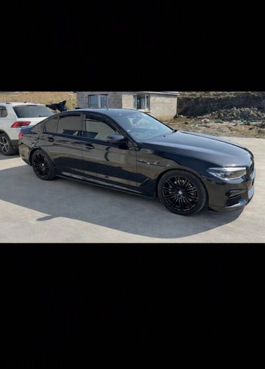182 Bmw 5-series M-sport 523