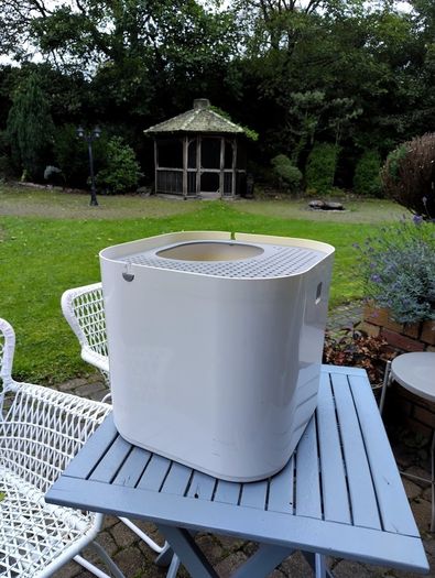 Modkat cat litter box