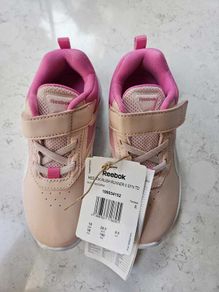 NEW Kids Reebok runners 9.5UK