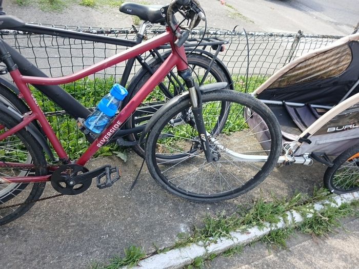 bike trailer and ladies bike