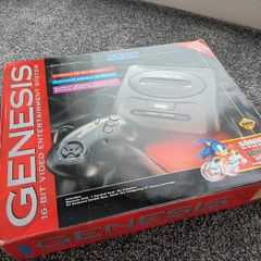 Sega Genesis (Model 2) + Games