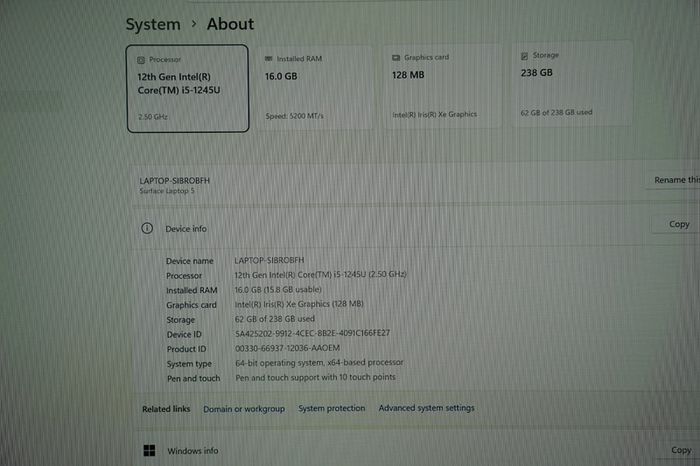 13.5" Microsoft Surface Laptop 5 Black | 16GB RAM | i5-1245U | 19 Battery Cycles