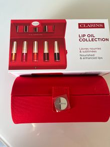 Clarins