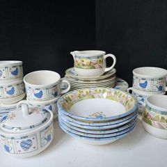 Johnson Bros "Meadow Brook" Dinner Set