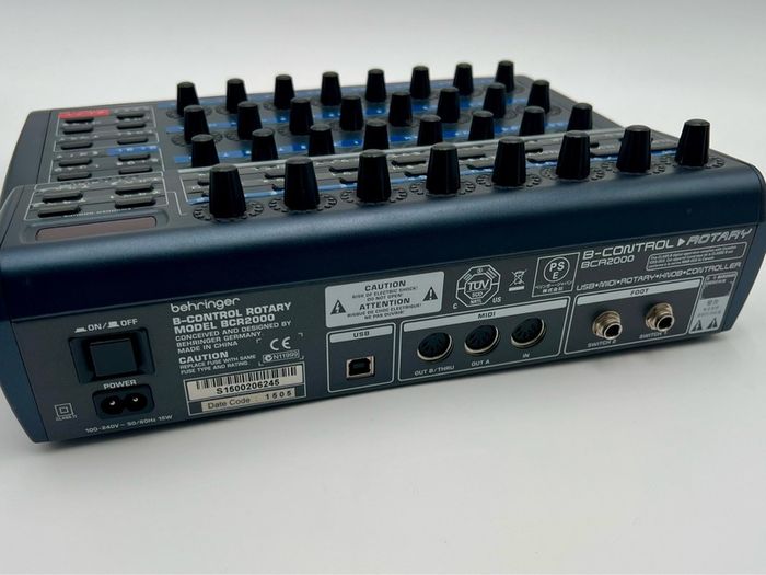 Behringer BCR2000 incl ZAQuencer