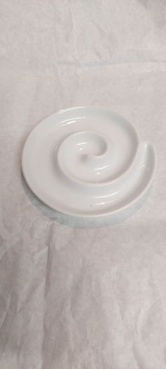 Nice quirky bowl/ plate,buyer collects or pays postage, good condition,,sold as is,