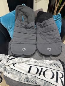 Bugaboo Foot muff dark grey in Swords