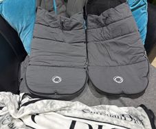 Bugaboo Foot muff dark grey in Swords