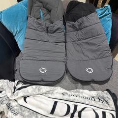 Bugaboo Foot muff dark grey in Swords