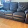 Leather suite 3-2-1 Image 2