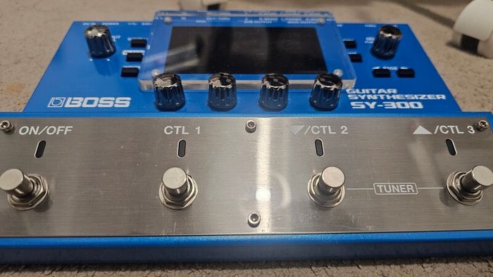 Boss SY-300