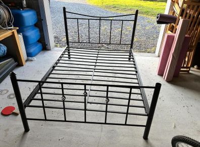 Double bed frame