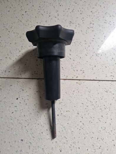 Audi spare wheel holder