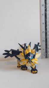 Genuine Dusk Mane Necrozma Pokemon TOMY Nintendo Toy Figure Articulated