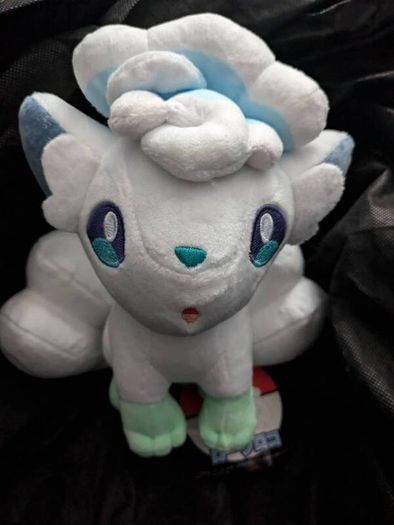 Pokemon Alolan White Vulpix 22cm Plush Toy