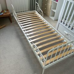 IKEA Minnen Toddler/ Kids Bed