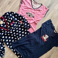 Woman's girls nightwear nightdress sleepwear pyjamas