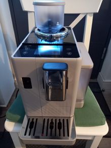 Delonghi Coffee Machine Rivelia -  Beige