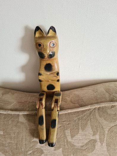 Fabulous Vintage Wooden Cat With Hinged Legs  37cm Heigh.