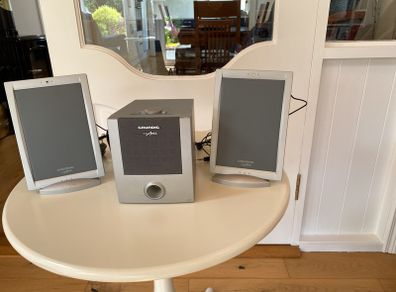 speakers