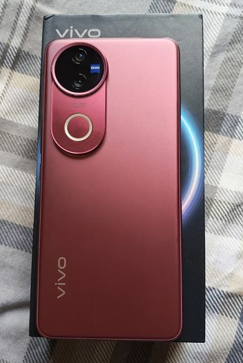 Vivo V50 12gb/512gb