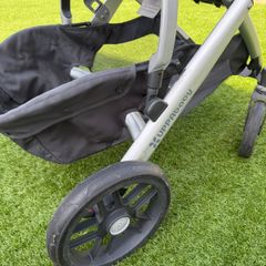 UPPAbaby Vista V2 + Bassinet + Winter Cover