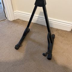 guitar stand