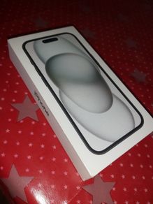 iPhone 15 empty box