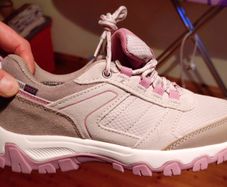 2 Pairs Of Kids/Adults Runners (size 4UK) New.