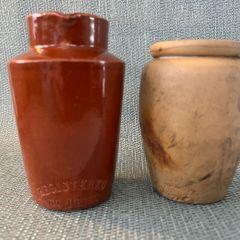 2 Cream Pots ( 1888/89)