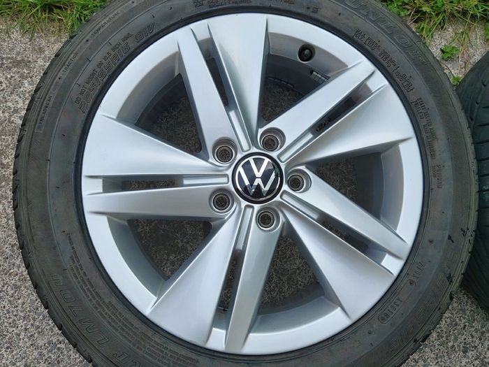 1 x Genuine Volkswagen Golf MK8 16'' Norfolk Alloy Wheel - Delivery