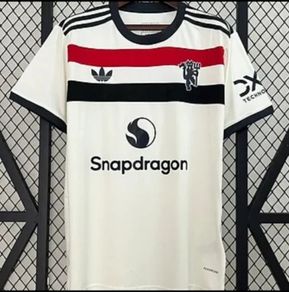Manchester united away size Small