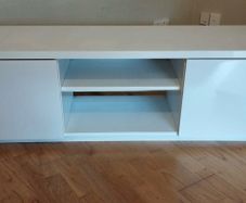 White high gloss TV unit