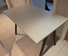 IKEA desk in brand new condition