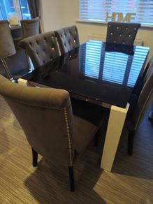 Table & Chairs & Bar Stools