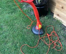 garden strimmer