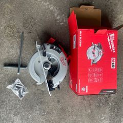 Milwaukee circular saw, Brand New