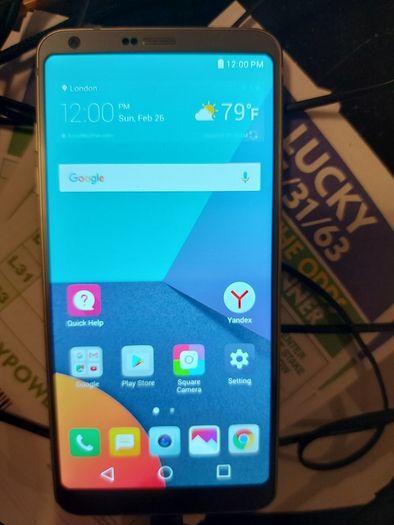 LG G6 mobile phone, 32GB, sim tray missing, excellent cosmetic condition otherwise