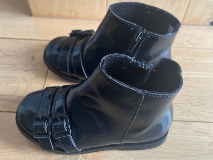 Zara baby girls navy patent leather boots Sz 6/EU 23 EUC