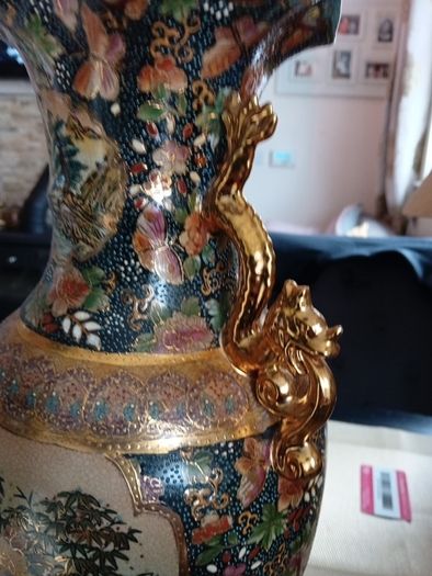 oriental vase