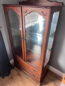 Glass cabinet